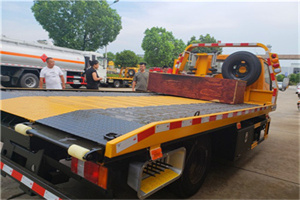 清华园附近拖车电话号码服务